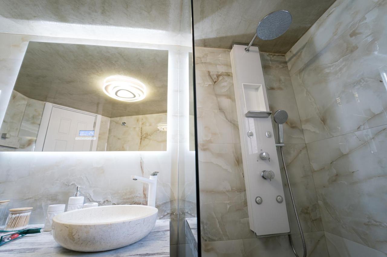 Aura Celestia Apartment *